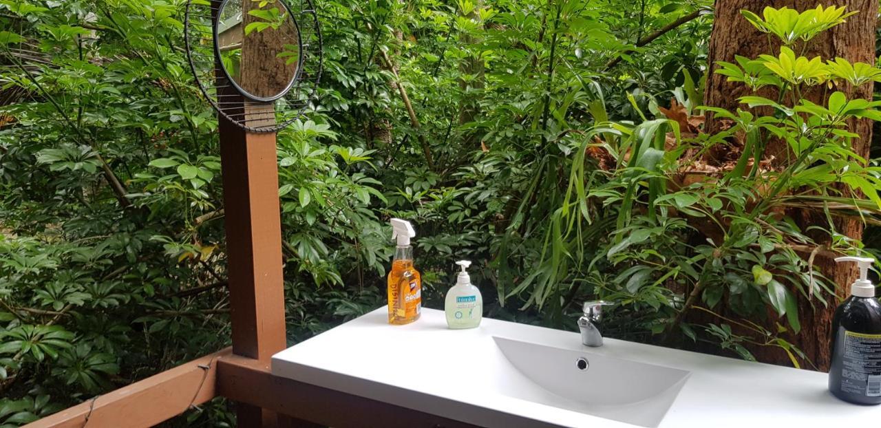 Samurai Beach Bungalows One Mile ภายนอก รูปภาพ